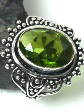 Peridot Gemstone Sterling Silver Ring Size 6.5